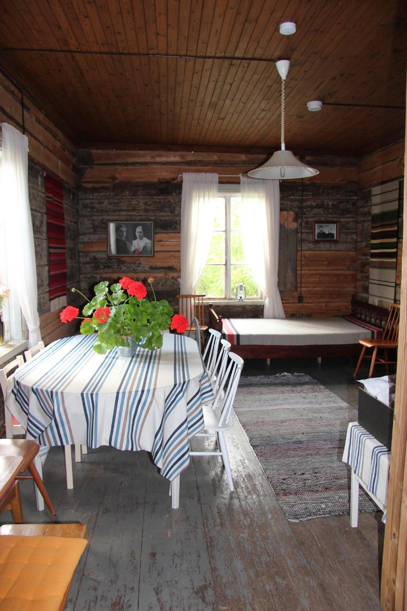 Vehkaniemen Lomatila Pohjaslahti Rom bilde